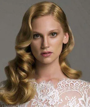 Фара Зейнеп Абдулла (Farah Zeynep Abdullah)