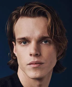 Финн Беннетт (Finn Bennett)