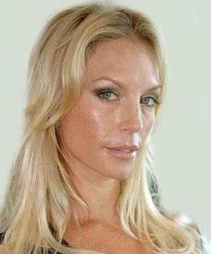 Аннализ Браакензик (Annalise Braakensiek)