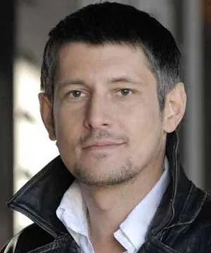 Денис Бургазлиев