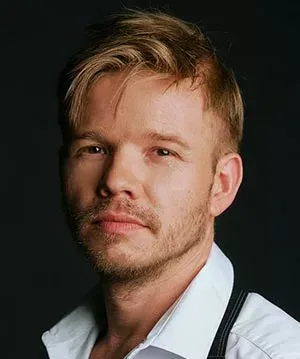 Денис Волков (актер)