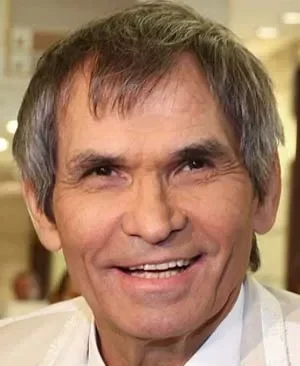 Бари Алибасов