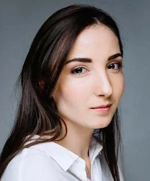 Анна Анохина