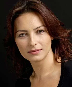 Айча Бингёль (Ayça Bingöl)