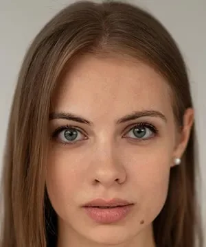 Полина Богомолова