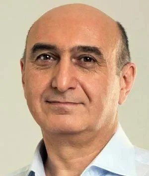 Адам Булгучев